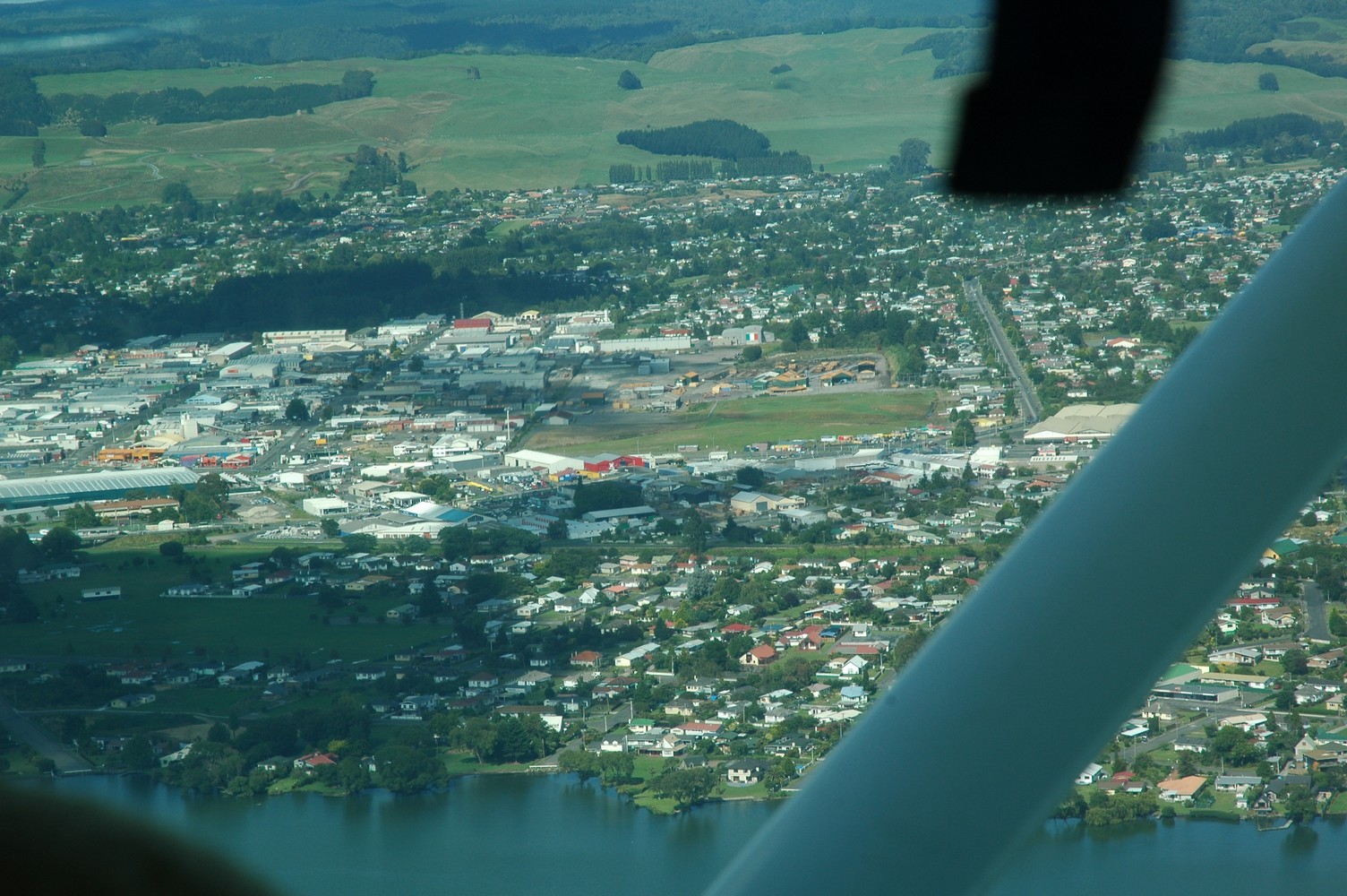 414   05 02   Rotorua uit de lucht